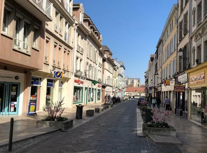 Le Zola Hyper Centre Classe Troyes